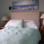Coastal Kerry Hideaway - Sleeps 6 & Free Parking *