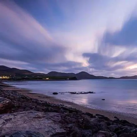 Coastal Kerry Hideaway - Sleeps 6 & Free Parking شقة
