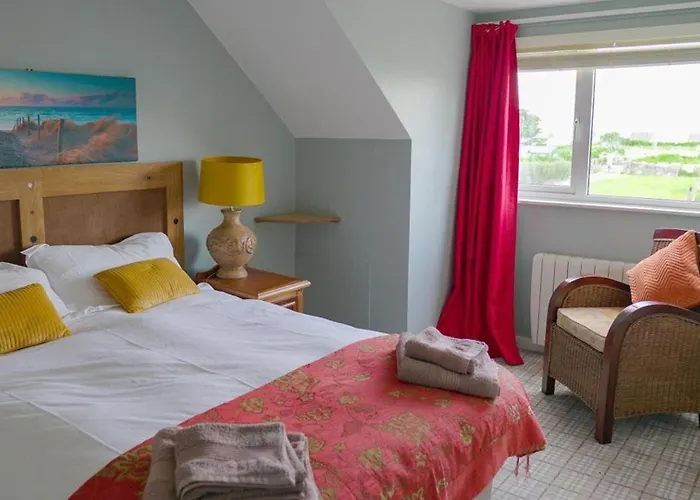 Coastal Kerry Hideaway - Sleeps 6 & Free Parking Appartement *